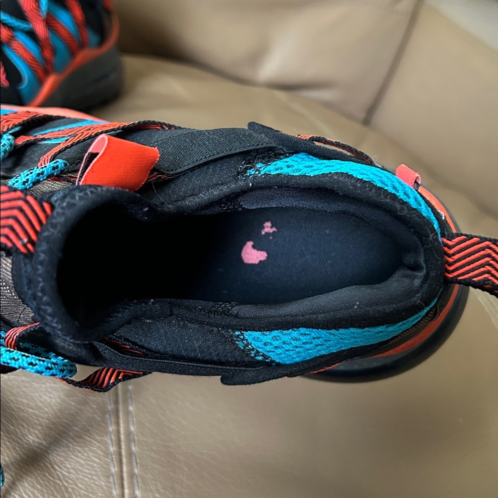 Nike Air Max 270 Bowfin ‘Red Teal’ - Picture 7 of 7